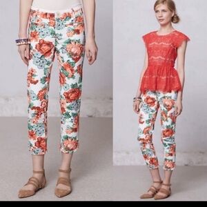 Anthropologie Cartonnier floral cropped floral pants. Size 6.